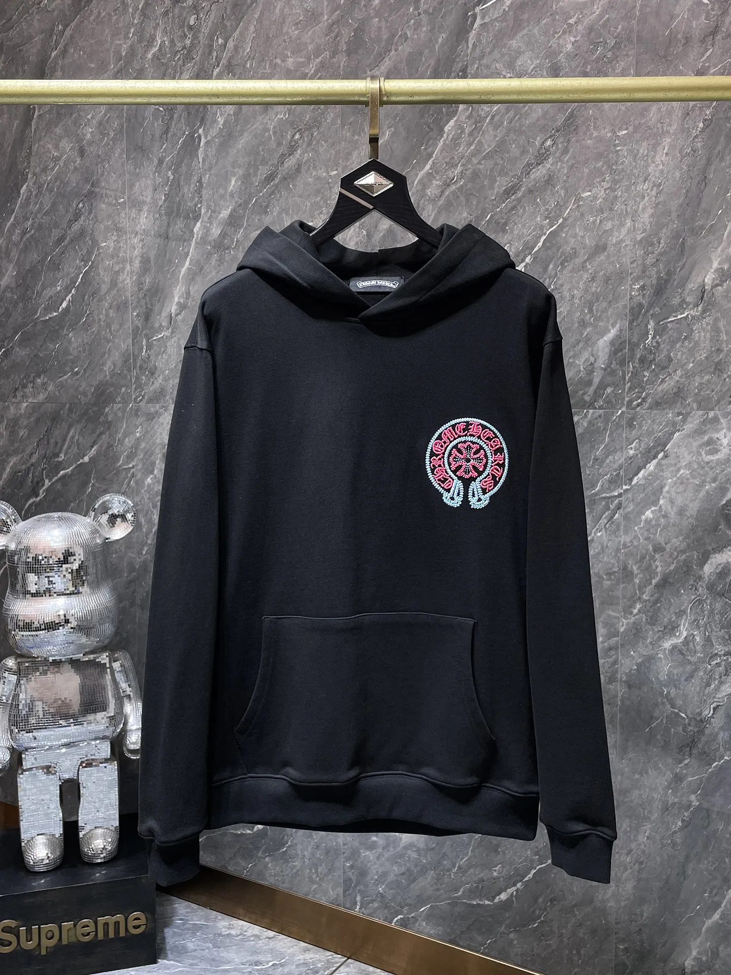 P270 Chrome Hearts Autumn and Winter 2025 Counter Synchronization Chrome Horseshoe Sanskrit Cross Embroidery Hooded Sweatshirt Vacuum Embroidery Method! Heavy embroidery! ! ! Tens of thousands of needles! ! Improved customized version of 1:1 high-gram weight high-quality fabric Recommended color: white black code number: S, M, L, XL